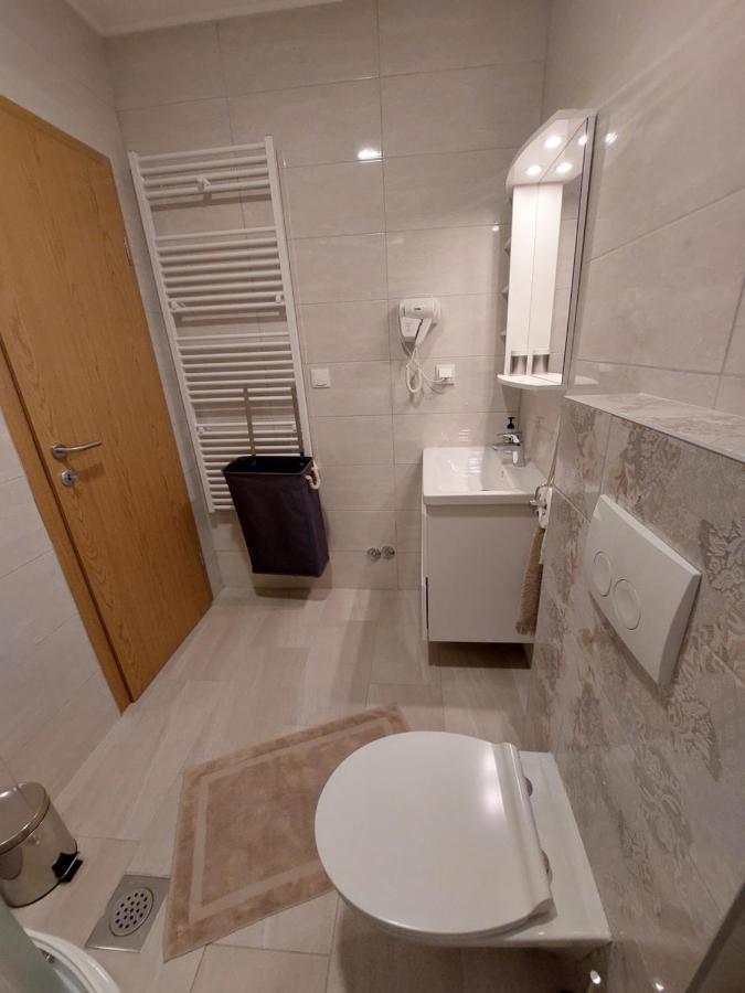 Apartmani Elisa Stari Grad  Extérieur photo
