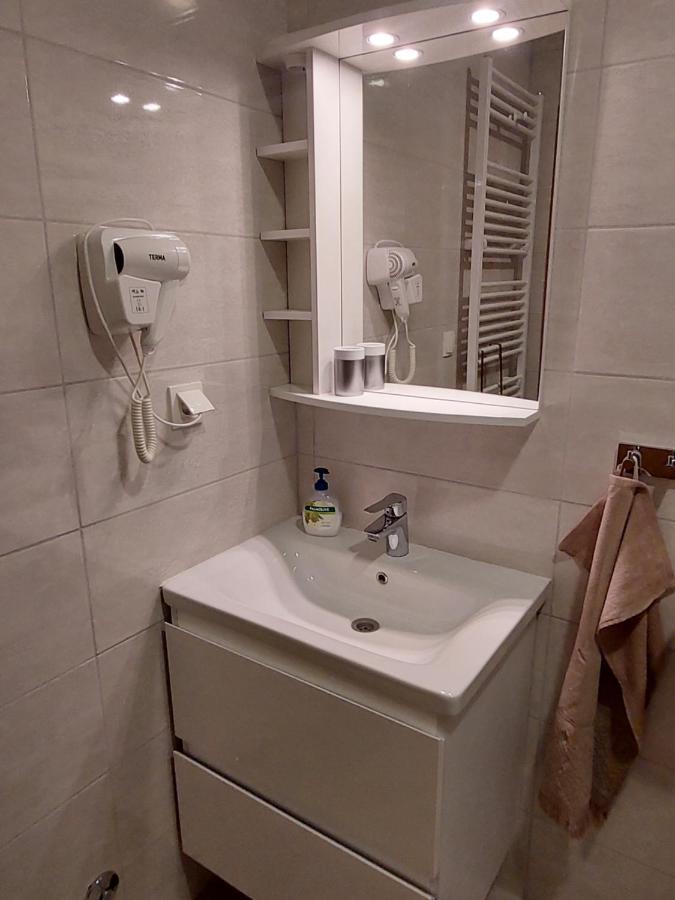 Apartmani Elisa Stari Grad  Extérieur photo